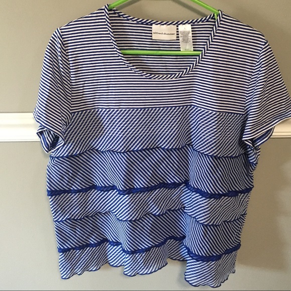 Alfred Dunner Tops - Alfred Dunner Ruffle Front Top